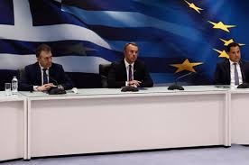 Παράλληλα, μέτρα διευκόλυνσης των εργαζομένων στο δημόσιο και ιδιωτικό τομέα οι οποίοι έχουν παιδιά ηλικίας έως 15 ετών ανακοινώνονται αύριο. Ta Nea Metra Sthri3hs Epixeirhsewn Kai Ergazomenwn Se 1 7 Ekat Mis8wtoys Ta 800 Eyrw Enothtes Oikonomia Real Gr
