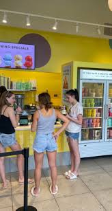 Robeks smoothie chain plans further expansion across Connecticut