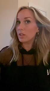 If my friends are wondering why I’m late to dinner, it’s because I had to  show y’all my amazing @ziploxxhairextensions ❤️