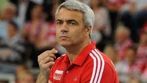 Ryszard kruk miał zostać dziś podczas turnieju finałowego pucharu polski we wrocławiu uhonorowany tytułem zasłużony trener piłki siatkowej w polsce. Trener Kadry Polskich Siatkarzy Na Meczu Effectora W Kielcach Echo Dnia Swietokrzyskie