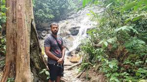 There was a stall by the entrance where you could buy drinks and packed food. Waterfall Forest Park Kanching Kuala Lumpur Tour Malaysia 4k Youtube