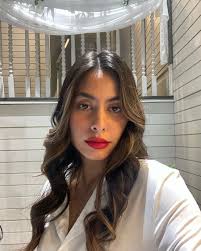 Lama Tak Terlihat, Ini 7 Potret Terbaru Valerie Anak Perempuan Jeremy Thomas  yang Memesona