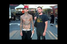 Travis barker's recovery from near fatal plane crash | joe rogan. Blink 182 Drummer Travis Barker Recalls 2008 Plane Crash I Couldn T Get The Fire Off Me New York Daily News