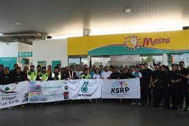 Saya difitnah oleh polis bantuan petronas. Pdrm Bintulu Community Policing Bersama Petronas Facebook