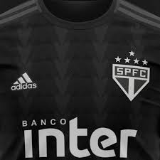 Uniforme criado por paulo planet buarque, conselheiro do clube e então diretor de futebol. E Se Fosse Assim Sao Paulo Futebol Clube Sp Show De Camisas