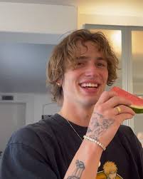 I went to the beach, vinnie turned 21, Josh, Payton and I got BBQ, Lydia  left