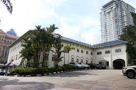 It is located along persiaran raja chulan. Pahang Sultan To Abdicate Soon