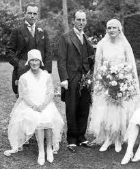 Sempre que dá celebramos em uma viagem ou jantar! Risultati Immagini Per Bodas Anos 20 Vestidos De Novia Antiguos Vestidos De Novia Nupcial