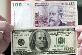 Blue dolar is unofficial dollar rate in argentina. El Dolar Blue Se Dispara Argentina Elmundo Es