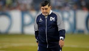 In 1984, maradona played a fundraising match in one of the poorest suburbs of naples to aid a sick child in need of an expensive operation. Nach Hirn Op Maradona Muss Doch Langer In Klinik Bleiben