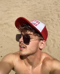 Urban senior boy portrait photography session inspiration behind the scenes  photo shoot outfit inspiration