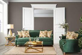 This eclectic living room certainly includes a variety of green elements, including accent chairs, wall paint, and art, yet the different shades work beautifully together. Tumblr Living Room Green Green Sofa Living Room Green Sofa Living