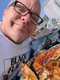 Quo were ripping it up before most of the bands we love,existed,it's 51  years old this heads down no nonsense boogie track ! 🎸🎸🎸🤘🤘