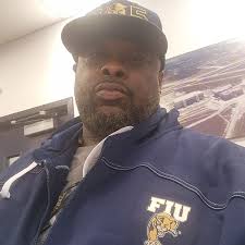 Don't forget EVERY SUNDAY we have a family kickball game at Lake Seminole  Park starting at 12-12:30pm. So get your church and lord in and then spend  some quality time with the