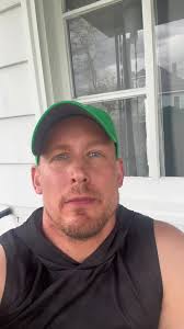 Hi, can i get two hamburgers with only ketchup? #mcdonalds #storytime  #voice #funny #omg