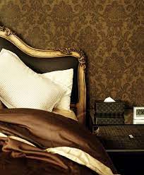 Colour Inspiration Mahogany Gold This Is Glamorous Gold Bedroom Brown Decor Glamorous Interiors