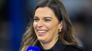 Emma Saunders's Instagram, Twitter & Facebook