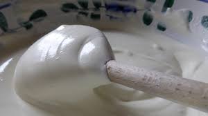 Einen kranken gesund pflegen, machen. Quarkwickel Hausmittel Gegen Schmerzen Und Entzundungen Utopia De