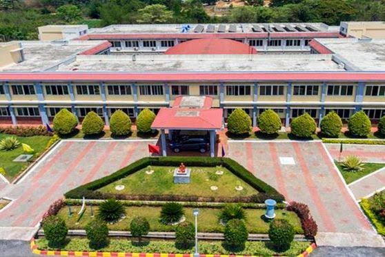 Sainik Schools | More than 1,000 girl cadets expected to be enrolled in Sainik Schools : Defence Minister - Telegraph India