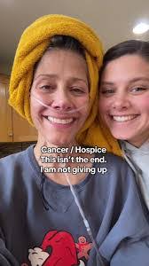 Deborah Pell's Instagram, Twitter & Facebook