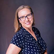 Sarah Hamilton's Instagram, Twitter & Facebook