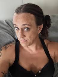 A #Bach #cello suite and the #LittleMermaid walk into a bar. Should I post  more solo shit, Or maybe just quit while I'm behind ? 🤣 #cellosuite  #doublebass #foryou #notreble @discover_double_bass @doublebasshq