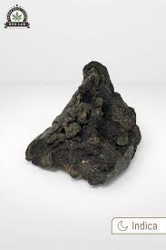 The chunks of hash normally weigh around 5 grammes. Gelato Hash Dry