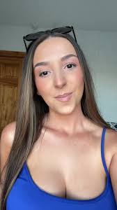 Chloe Mcwilliams Trucker