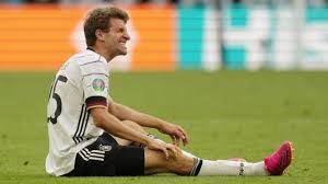 Am 1.juni muss dann der uefa der. Fussball Em 2021 Dfb Team Droht Ausfall Von Muller Gegen Ungarn Sport Sz De
