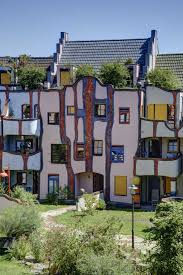Da das gebaude als ein kfw effinzienzhaus 55 errichtet wird, ist der energieverbrauch sehr gering. Hundertwasser Wohnen Unterm Regenturm Plochingen