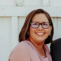 Jennifer Woosley's Instagram, Twitter & Facebook