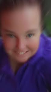 វីដេអូ​របស់ Ester Evans (@esterevans80) ជាមួយ Pressure