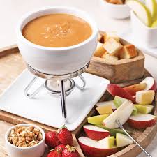 25 Idees De Raclettes Et De Fondues Pour Faire Changement Pratico Pratiques Recipe Fondue Food Fondue Recipes