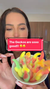 Okayyy you have to try this with the Sour Geckos!!!! 😍 Recipe: Cover  gummies in lemonade & put in fridge for 24 hours Take out lay