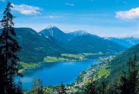 Ein urlaub in kärnten bietet viele möglichkeiten zur erholung und entspannung sowie tolle sport wie die meisten ferienparks in österreich bieten auch die ferienanlagen in kärnten komfortable. Urlaub In Der Naturarena Karnten Gailtal Gitschtal Weissensee