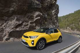 Kia Stonic 1.4 MPI 100 CV | PRUEBAS | MotorADiario.com