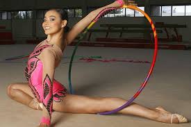 La vida deportiva de rut castillo ha sido como montaña rusa, incluso, se ha recuperado de las caídas más pronunciadas para convertirse en la primera mexicana que califica en gimnasia rítmica a unos juegos olímpicos. Ruth Castillo Con La Ilusion De Llegar A Juegos Olimpicos