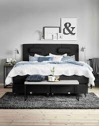Hausbibliothek wohnzimmer regal haus interieurs schlafzimmer regale einbauschrank regal design begehbarer kleiderschrank dachgeschoss zimmergestaltung büroraumgestaltung. Regal Uber Bett Bedroom Interior Home Bedroom Bedroom Design