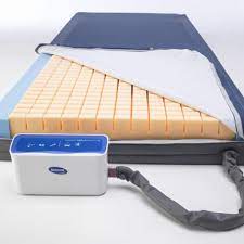 Providing you the best range of air bed mattresses, anti decubitus air mattress, air mattress with pump and alternating. Invacare Softform Active 2 Rx Anti Dekubitus Matratze Hybrid System Wechseldruck Weichlagerung In Einem System Auch Fur Bauchlage Lagerung Hygienisch Und Ohne Druck Bis Grad 4 Bis 247 Kg Sanitatshaus Burbach Goetz