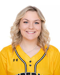 Cassie Bergman's Instagram, Twitter & Facebook