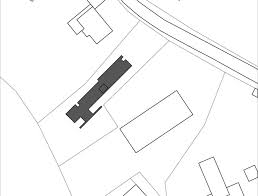 Geht es um das haus für den dritten lebensabschnitt, beispielsweise einen modernen bungalow, so muss mit bedacht auch wohnraum für pflegepersonal. Ein Langhaus Im Dorf Einfamilienhauser