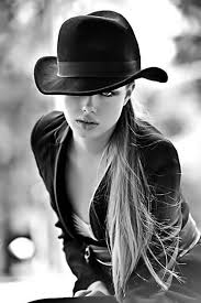 Beautiful Woman Beautiful Love Black And White Photography Black And White My Favorite Photo Beautiful Hats Hat Fashion Black And White