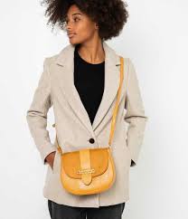 Важная информация bagnols sur cèze se situe à 30km d'avignon, 20km du village d'uzès, 90km de montpellier et à 1h15mn en voiture de la station balnéaire de port camargue. Acheter Sac A Main A Bagnols Sur Ceze Promos Et Reductions