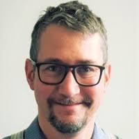 900+ profilů „Niess“