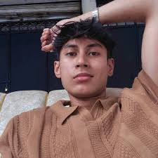 Cauchos motor caja tapicería pintura full aire acondicionado...Recibo Gn  UBICADO EN EL PIÑAL..0416-573-1527