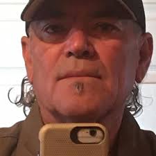 Raise your hand if you stand with Taylor swift ✋ 💪