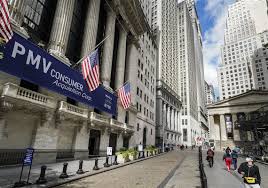 Wall street is a 1987 american drama film directed by oliver stone and features michael douglas as a wealthy, unscrupulous corporate raider and charlie sheen as a young stockbroker desperate to succeed. 8oicwz3z2y23bm