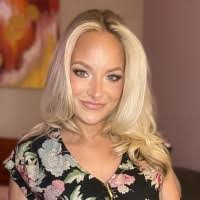 Amanda Spaeth's Instagram, Twitter & Facebook