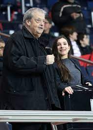 Mais guy carlier est aussi un parolier et un écrivain français. Guy Carlier Decouvrez Son Fils Raphael Carlier Alias Carlito