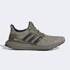 Der ultraboost ist so stylisch, dass sie ihn jeden tag tragen möchten. Star Wars X Adidas Ultra Boost Yoda Grailify
